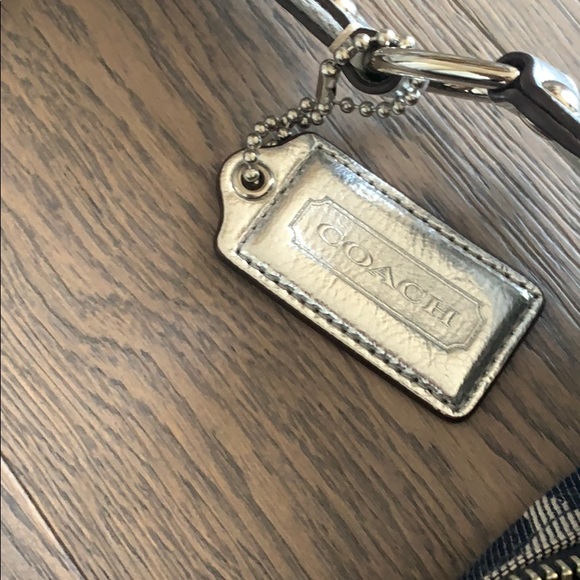 COACH purse - Picture 3 of 7